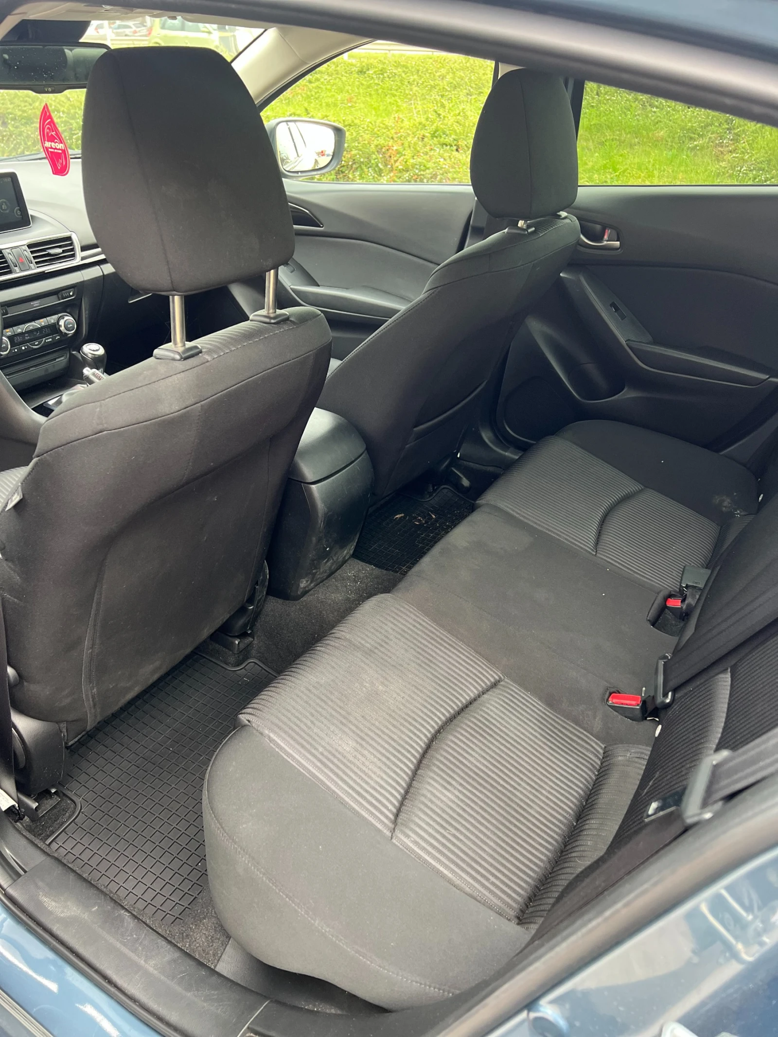 Mazda 3 2.2D 82000км  - изображение 9