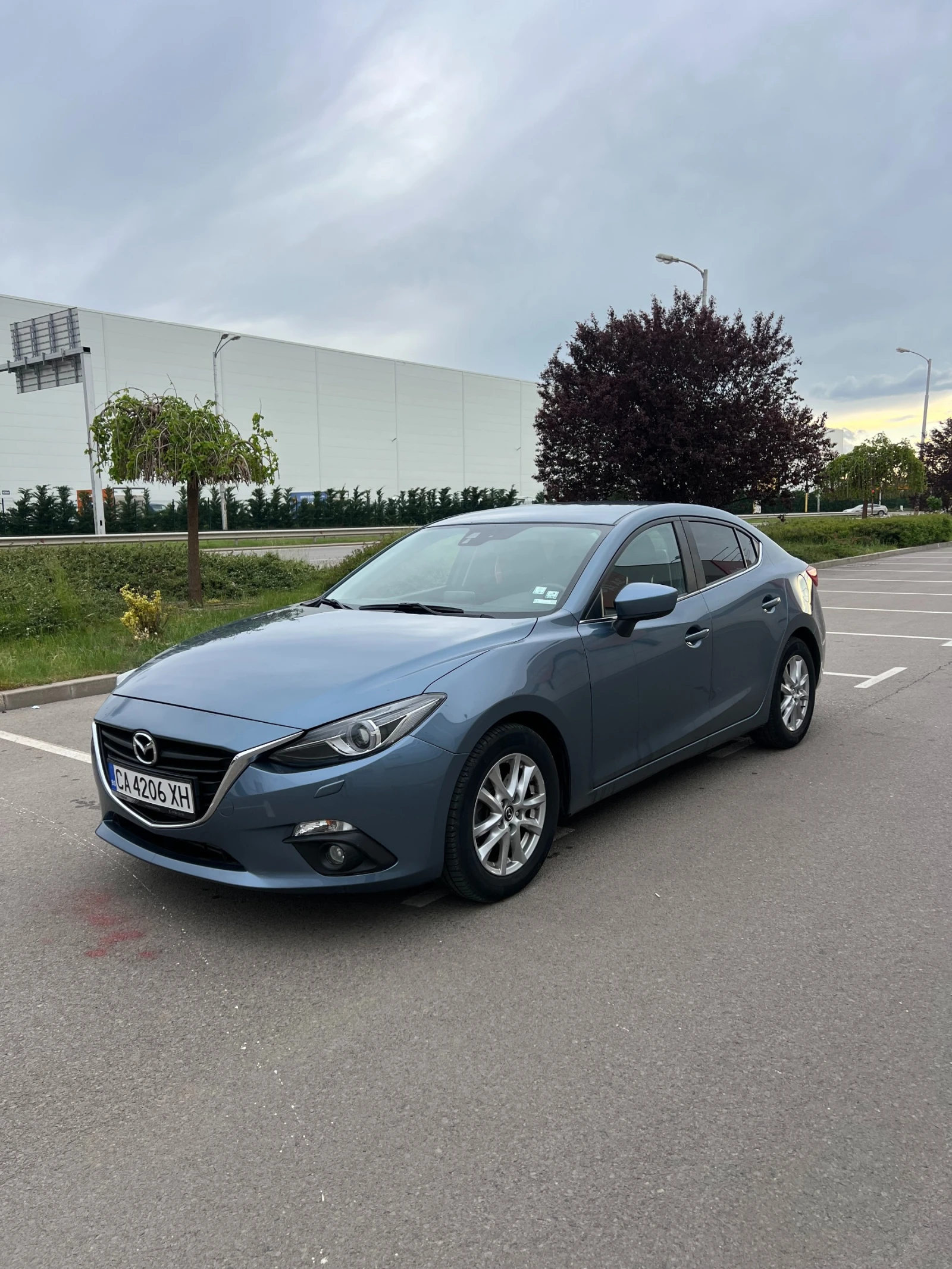 Mazda 3 2.2D 82000км  - изображение 2