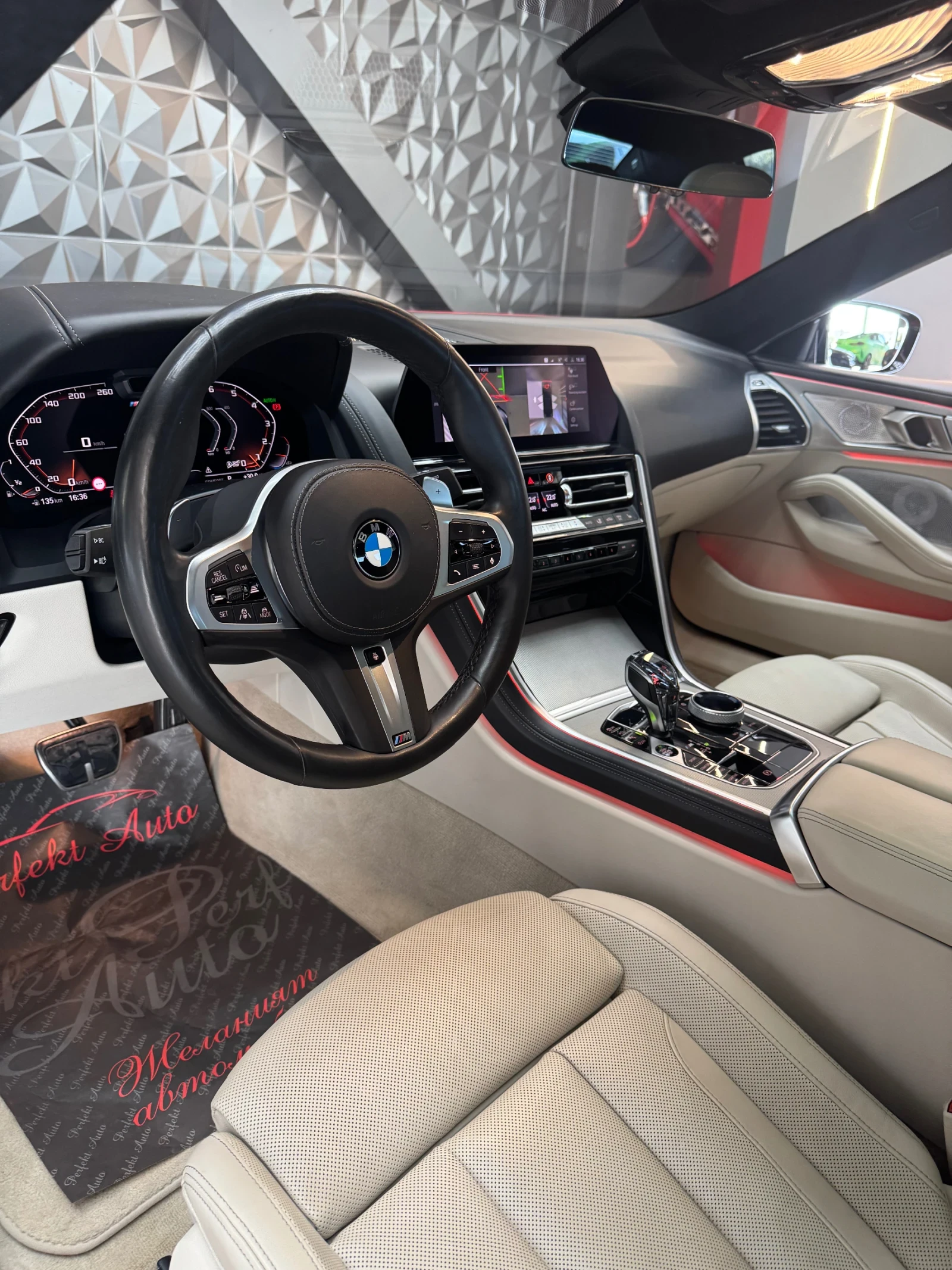 BMW 850 i xDrive FULL Екстри * SWAROVSKI* BOW&WILK* ПАНОРА - изображение 8