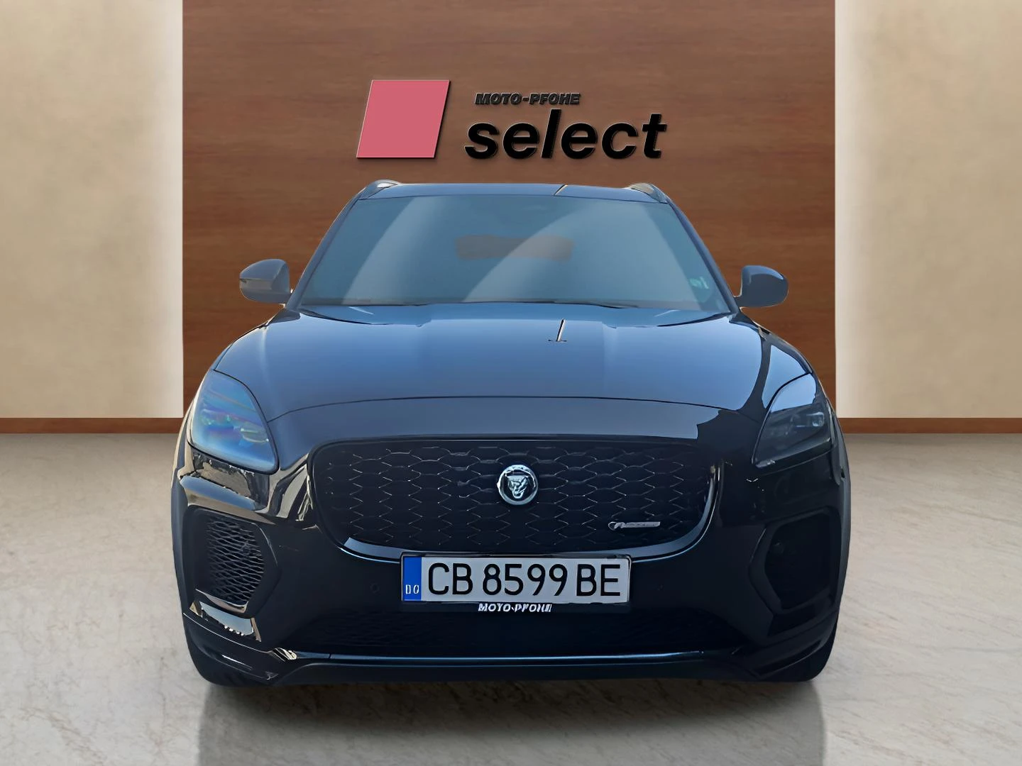 Jaguar E-pace 2.0 - изображение 2