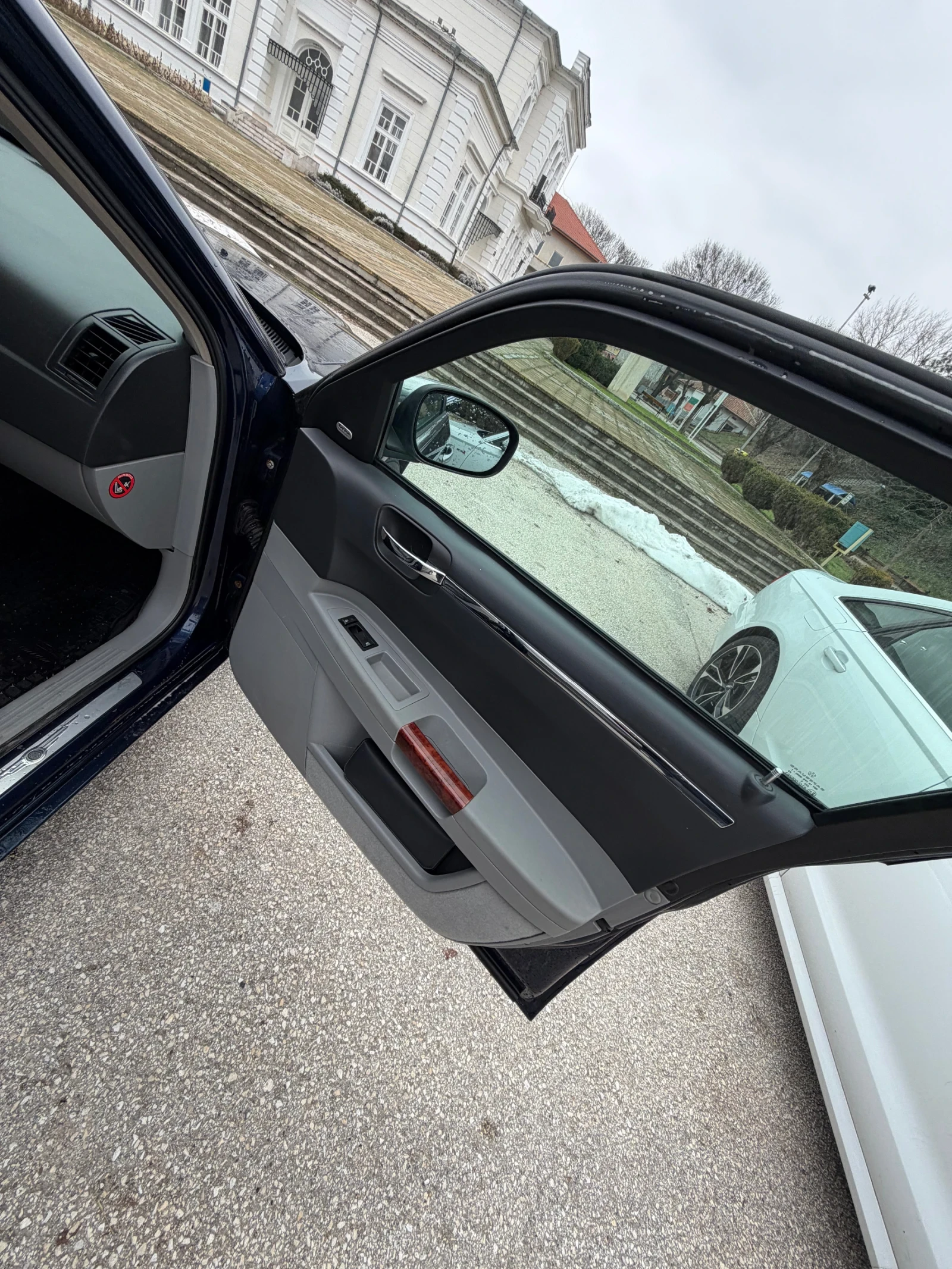Chrysler 300c | Mobile.bg � ����������� 12
