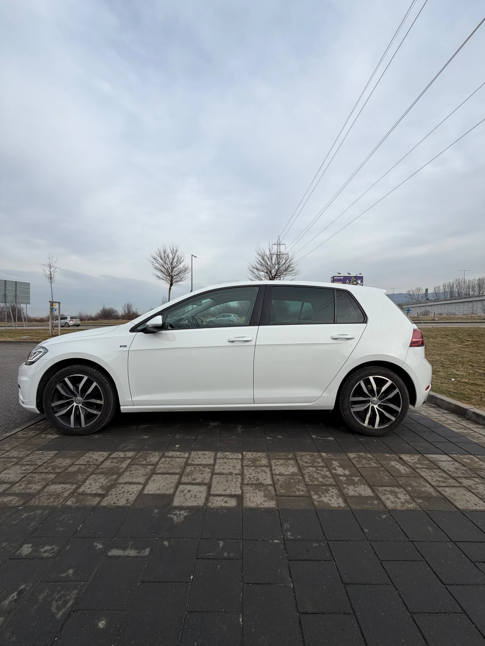 VW Golf Golf 7.5 | 1.5 TSI | LED Matrix | DSG 7, снимка 6 - Автомобили и джипове - 53826236
