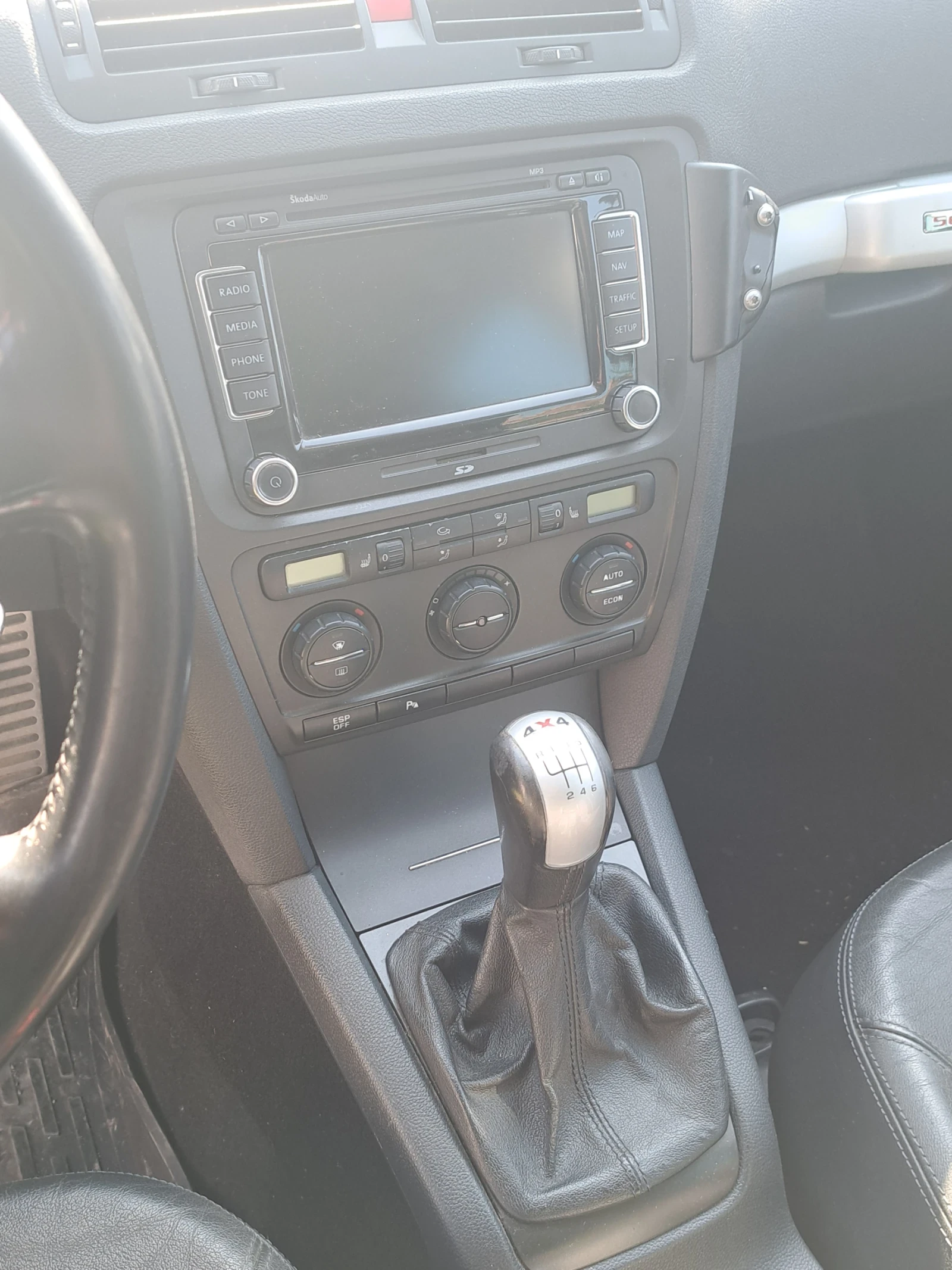 Skoda Octavia Scout  | Mobile.bg � ����������� 8