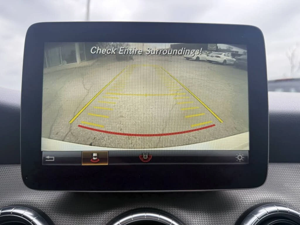 Mercedes-Benz CLA 250 4MATIC* АвтоКредит* (Цена до БГ) , снимка 14 - Автомобили и джипове - 54372229