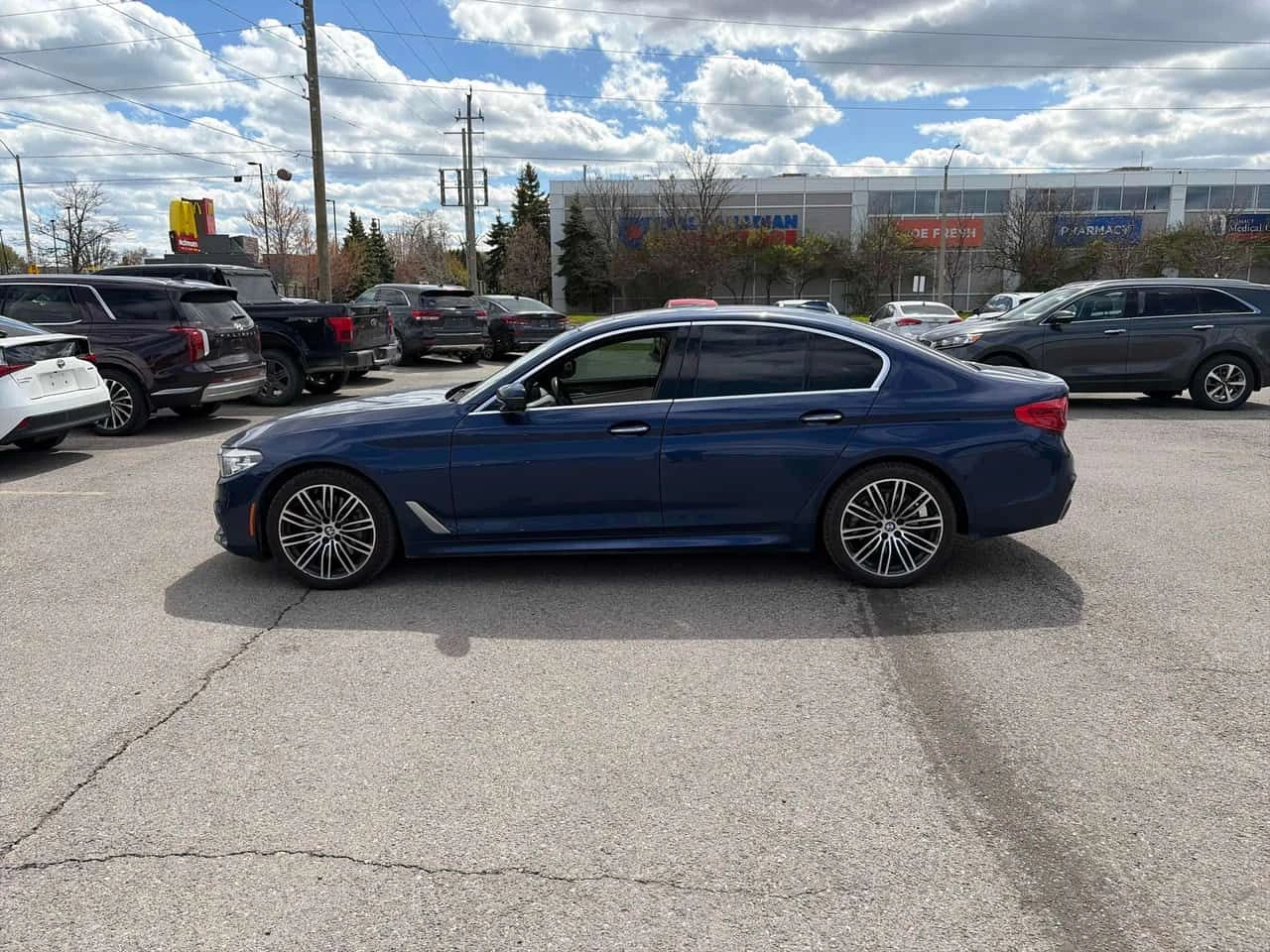 BMW 530 * 530i xDrive * CARFAX * ���� �� �� | Mobile.bg � ����������� 2
