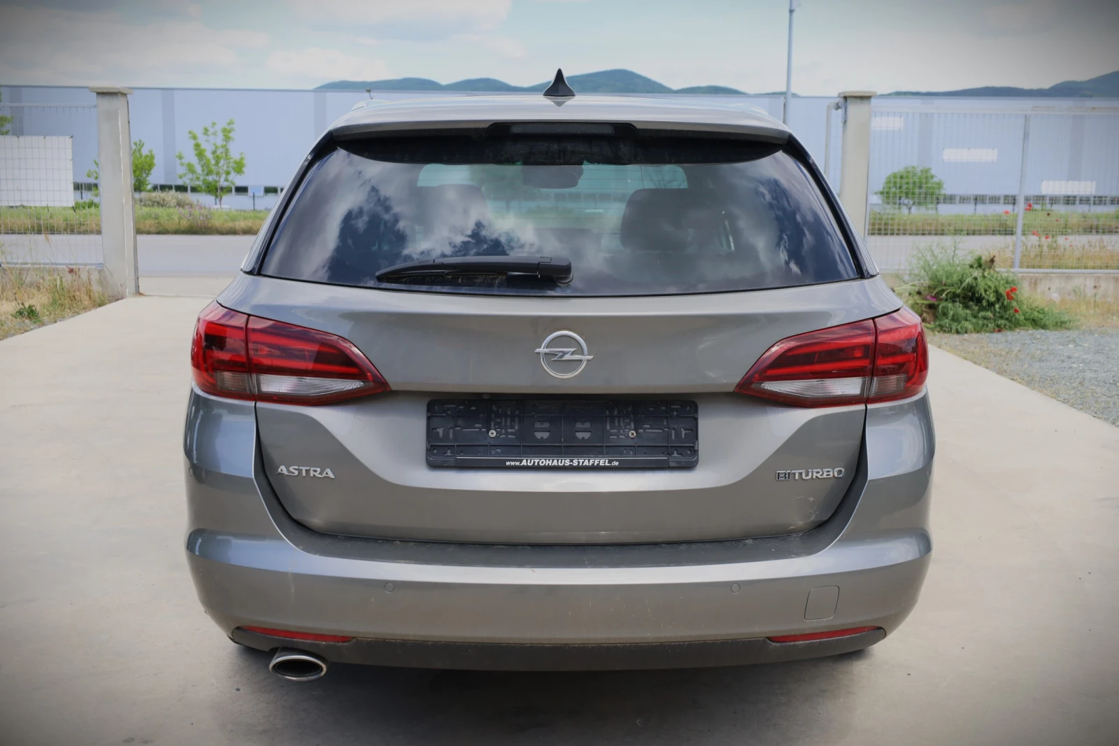 Opel Astra 1.6 Biturbo Sports Tourer , снимка 3 - Автомобили и джипове - 54553196