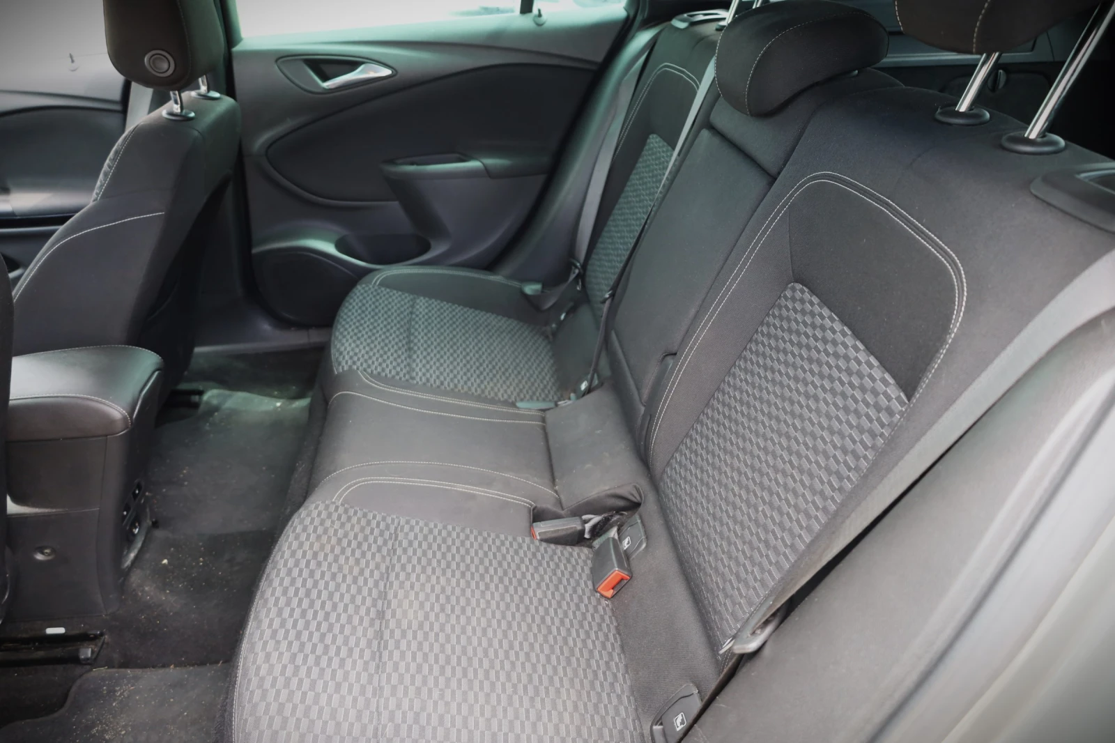 Opel Astra 1.6 Biturbo Sports Tourer , снимка 12 - Автомобили и джипове - 54553196