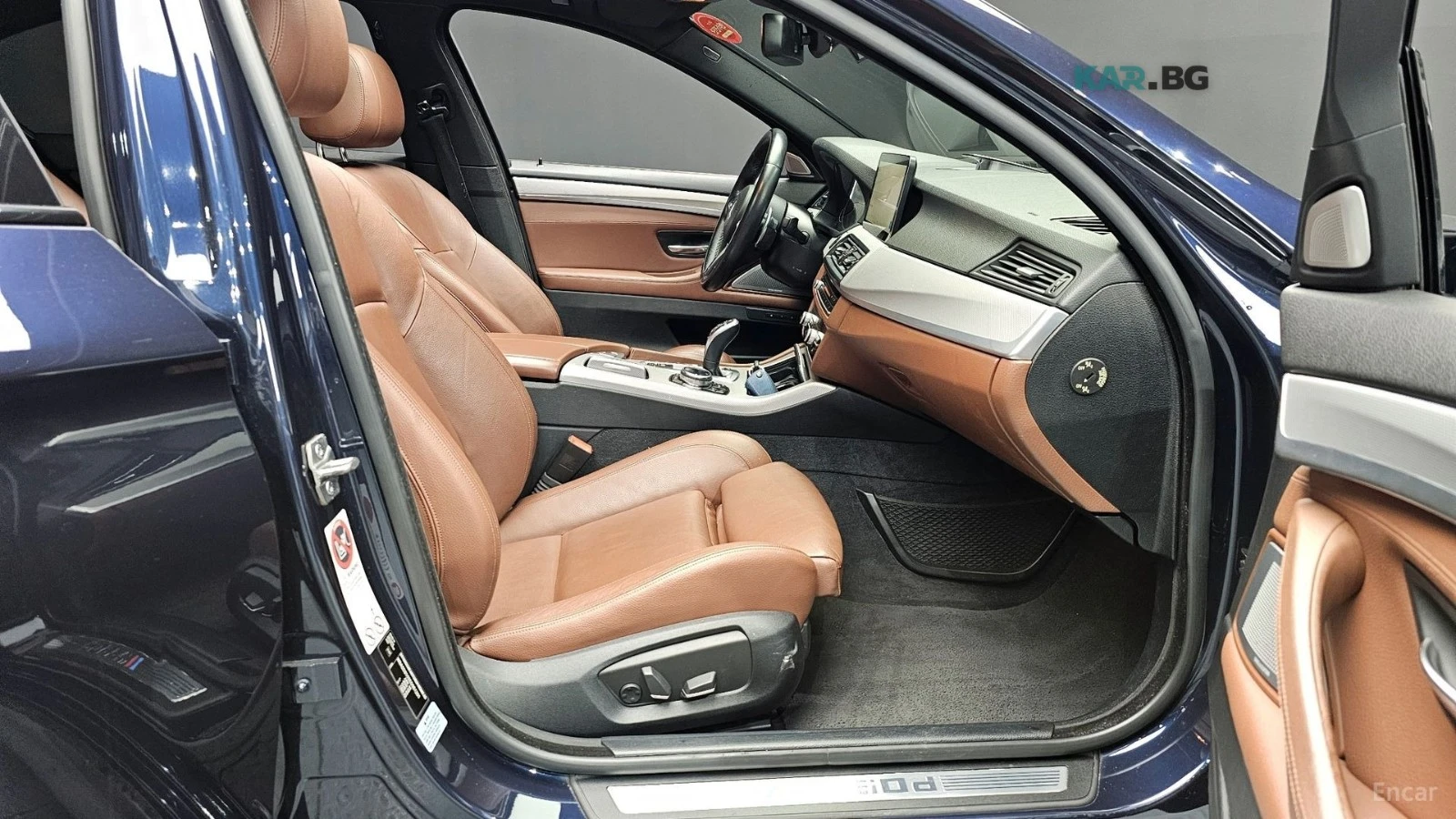 BMW 550 I / XDRIVE / M PKG / BOWERS / ОБДУХ / HEADUP / 360, снимка 11 - Автомобили и джипове - 54670343