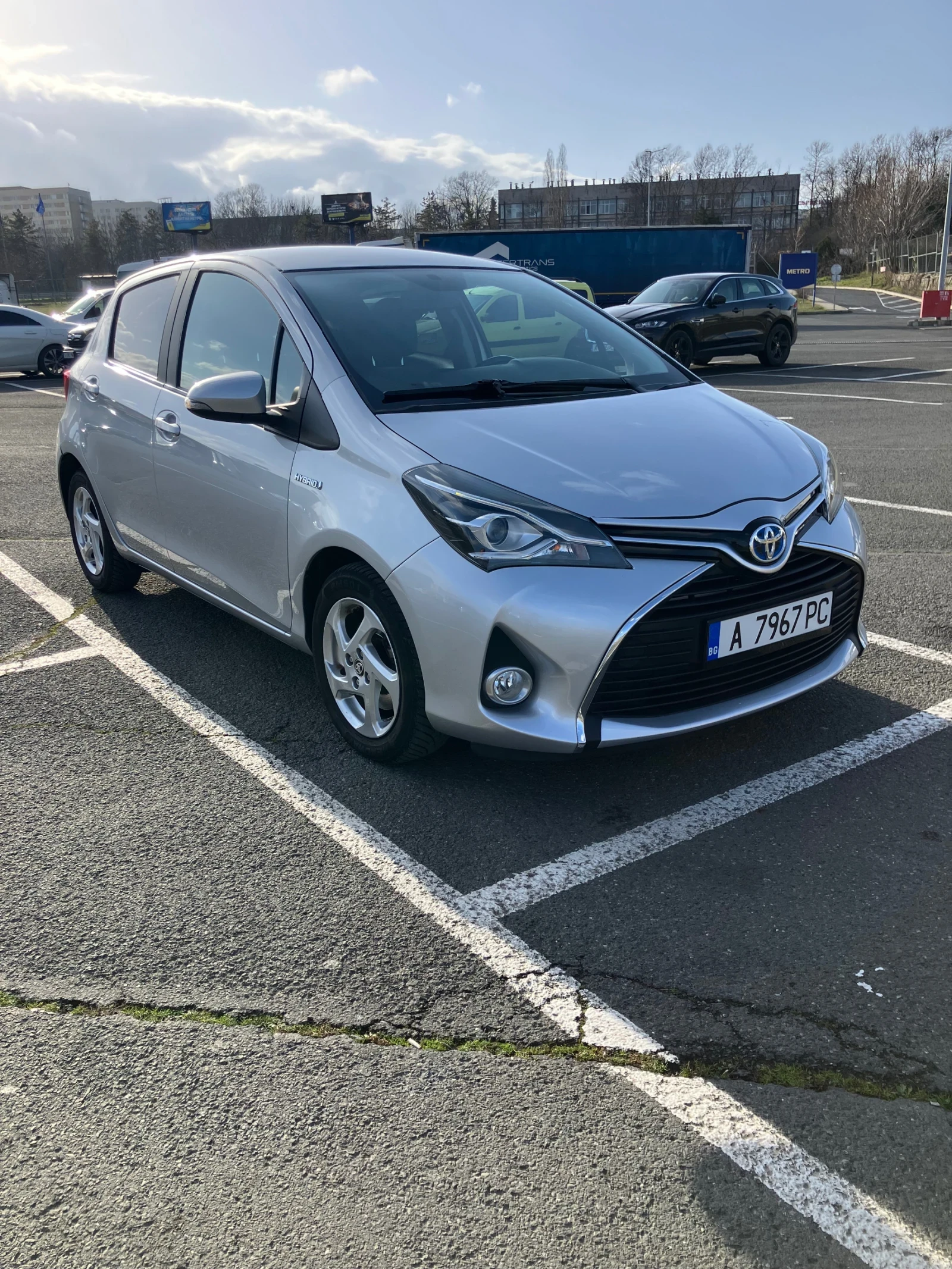 Toyota Yaris Hybrid, снимка 2 - Автомобили и джипове - 54785606