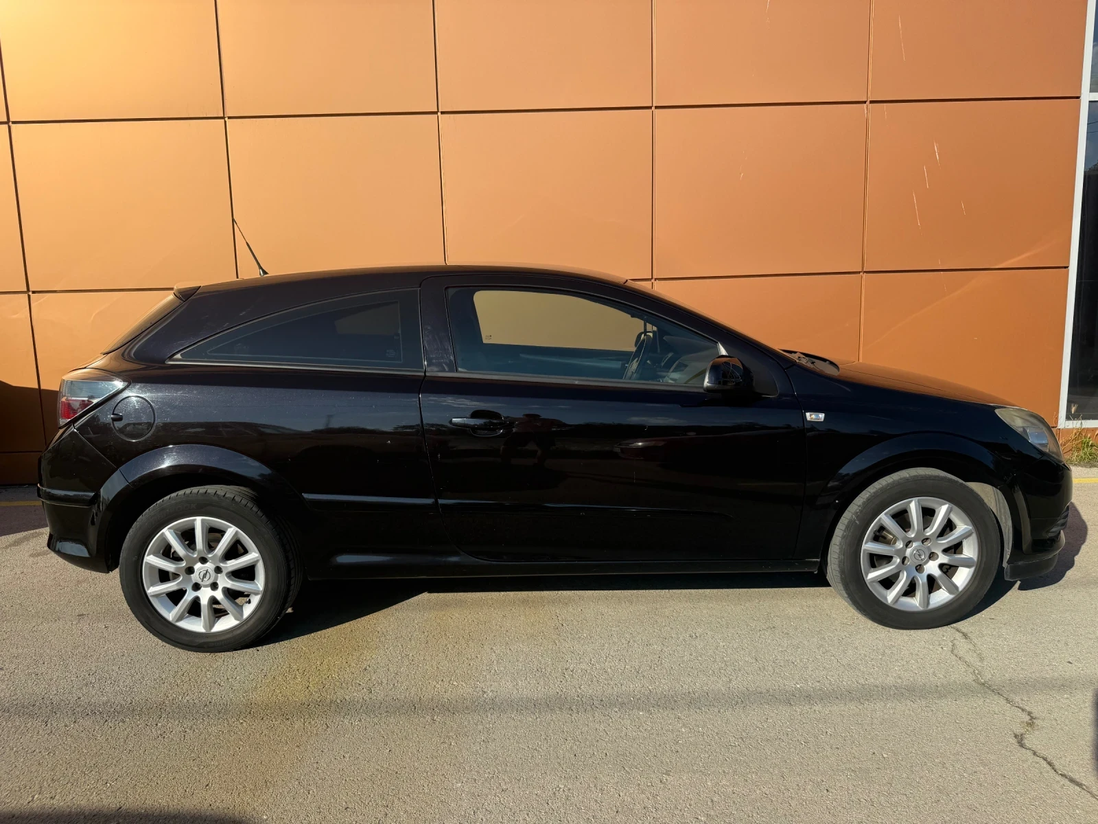 Opel Astra Astra H 1.6i 116кс, снимка 5 - Автомобили и джипове - 54915285
