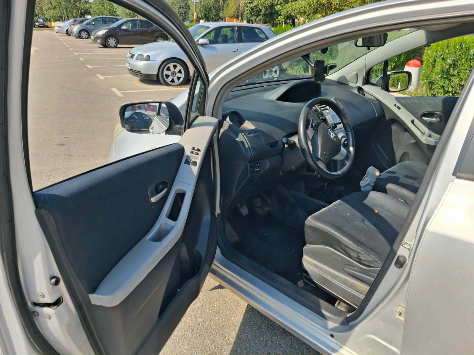 Toyota Yaris 1.4 D4-D, снимка 6 - Автомобили и джипове - 55333757