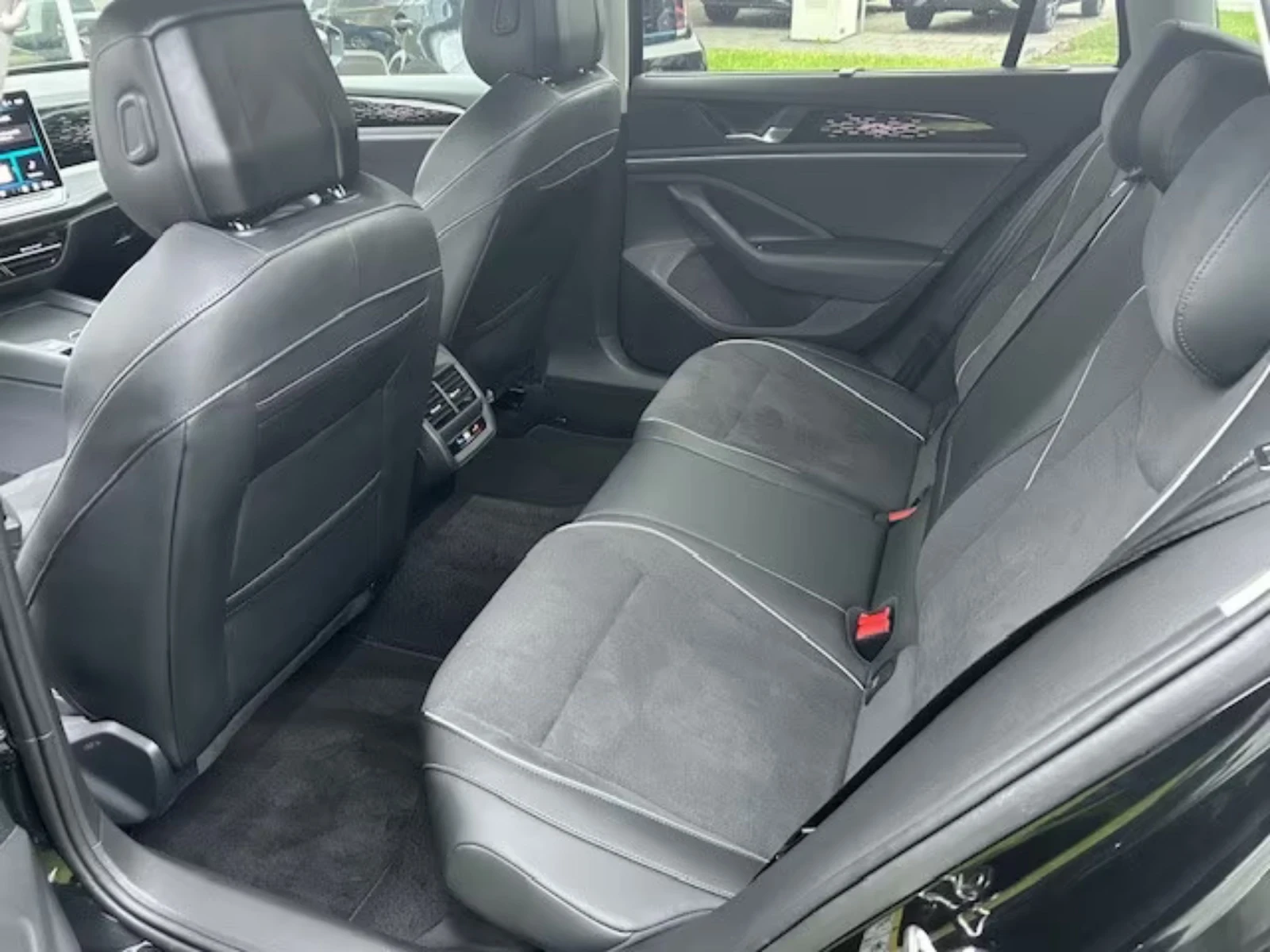 VW Passat Обдухване, VIRTUAL COCKPIT, 360 Камера , снимка 4 - Автомобили и джипове - 55386960