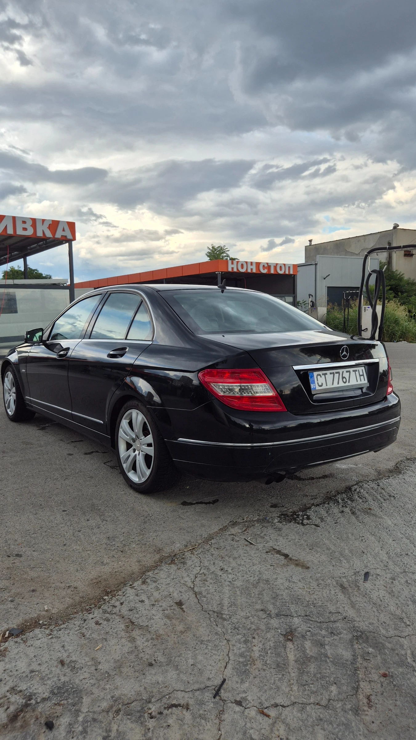Mercedes-Benz C 180 Kompressor Ръчни скорости, снимка 3 - Автомобили и джипове - 55593750