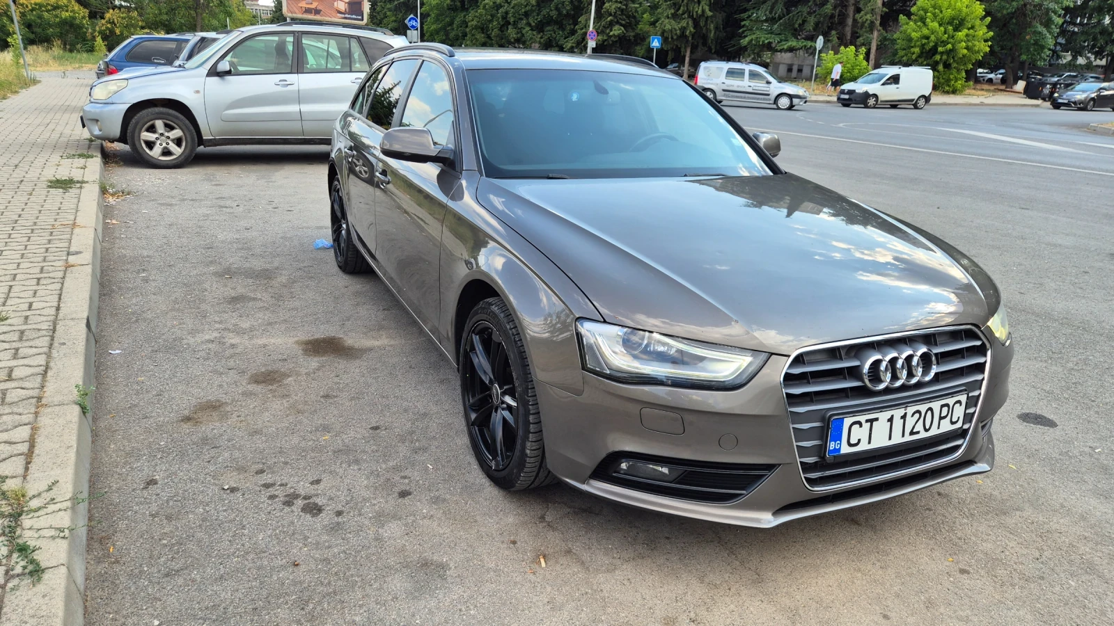 Audi A4, снимка 3 - Автомобили и джипове - 55618652