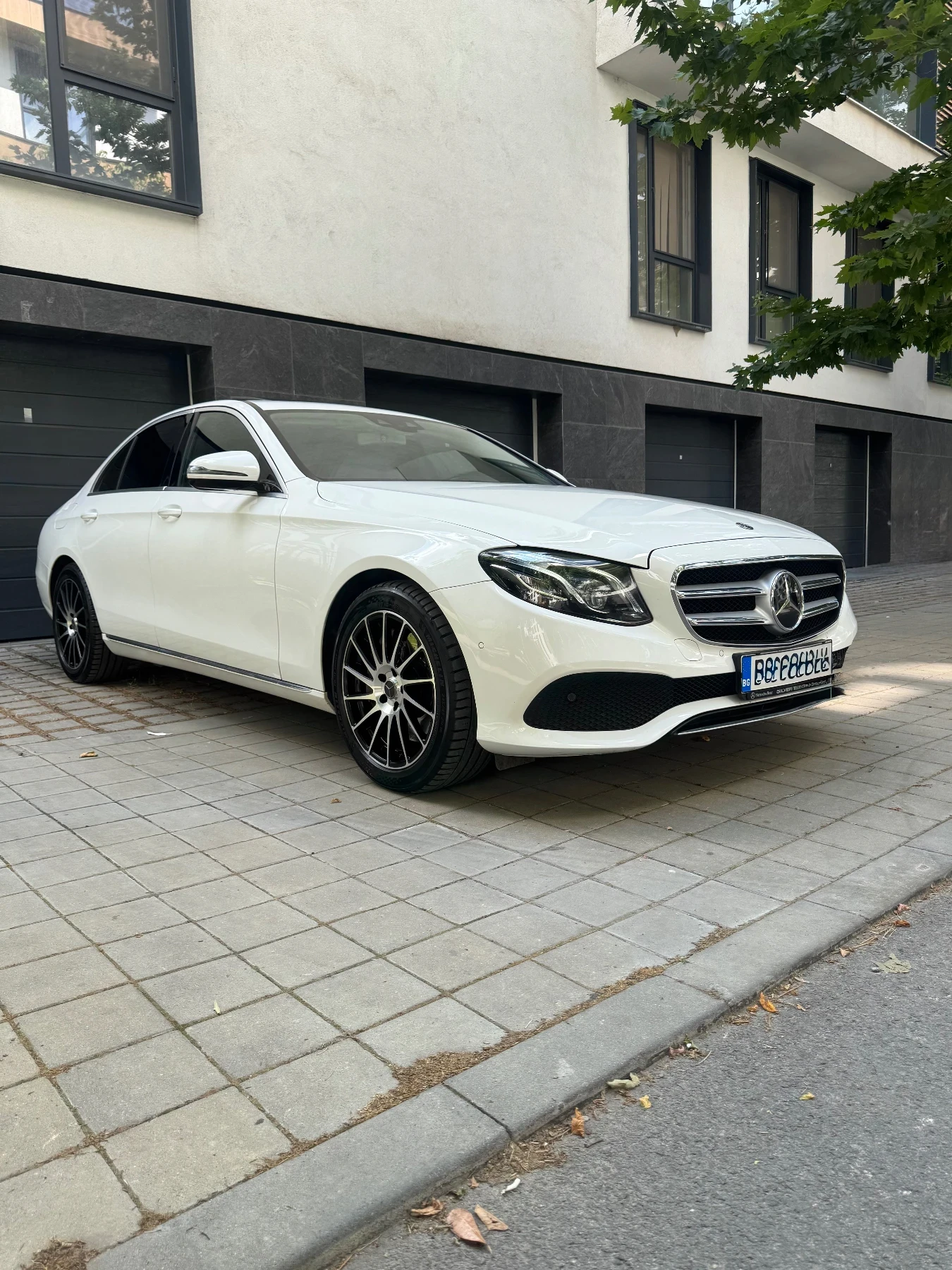 Mercedes-Benz E 350, снимка 7 - Автомобили и джипове - 55769548