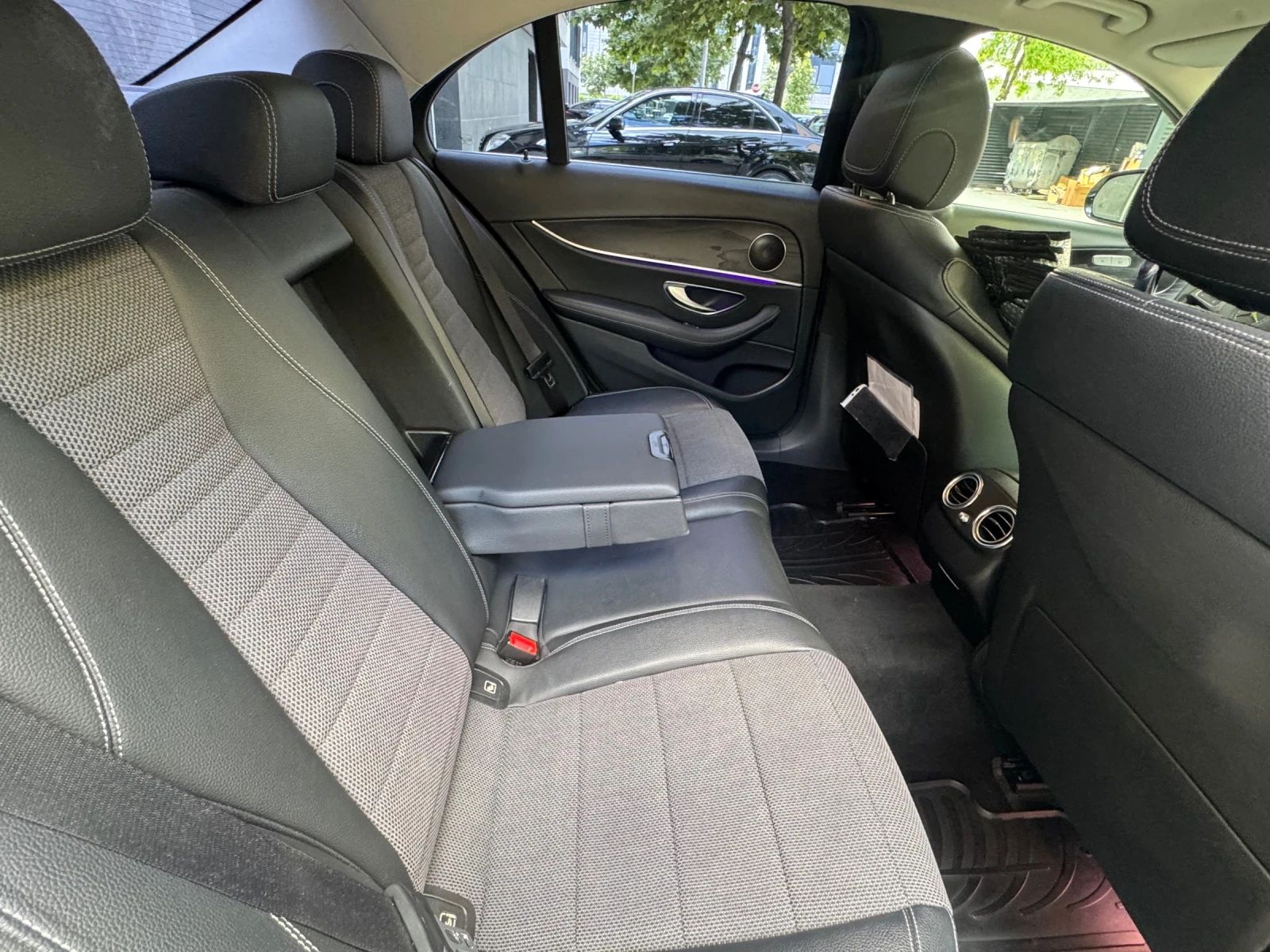 Mercedes-Benz E 350, снимка 14 - Автомобили и джипове - 55769548