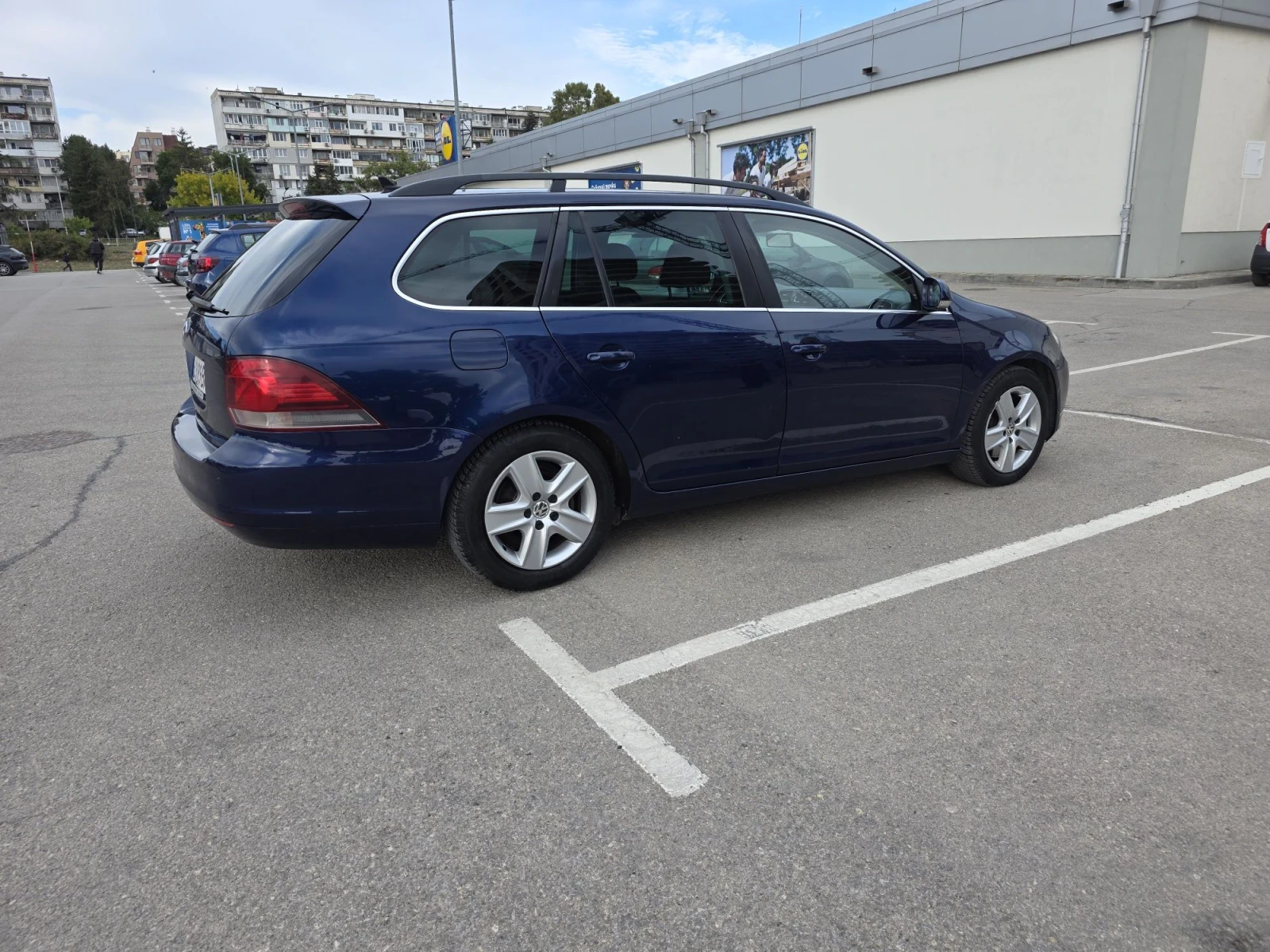 VW Golf Variant 2.0 TDI 140kc DSG 6, снимка 4 - Автомобили и джипове - 56247633
