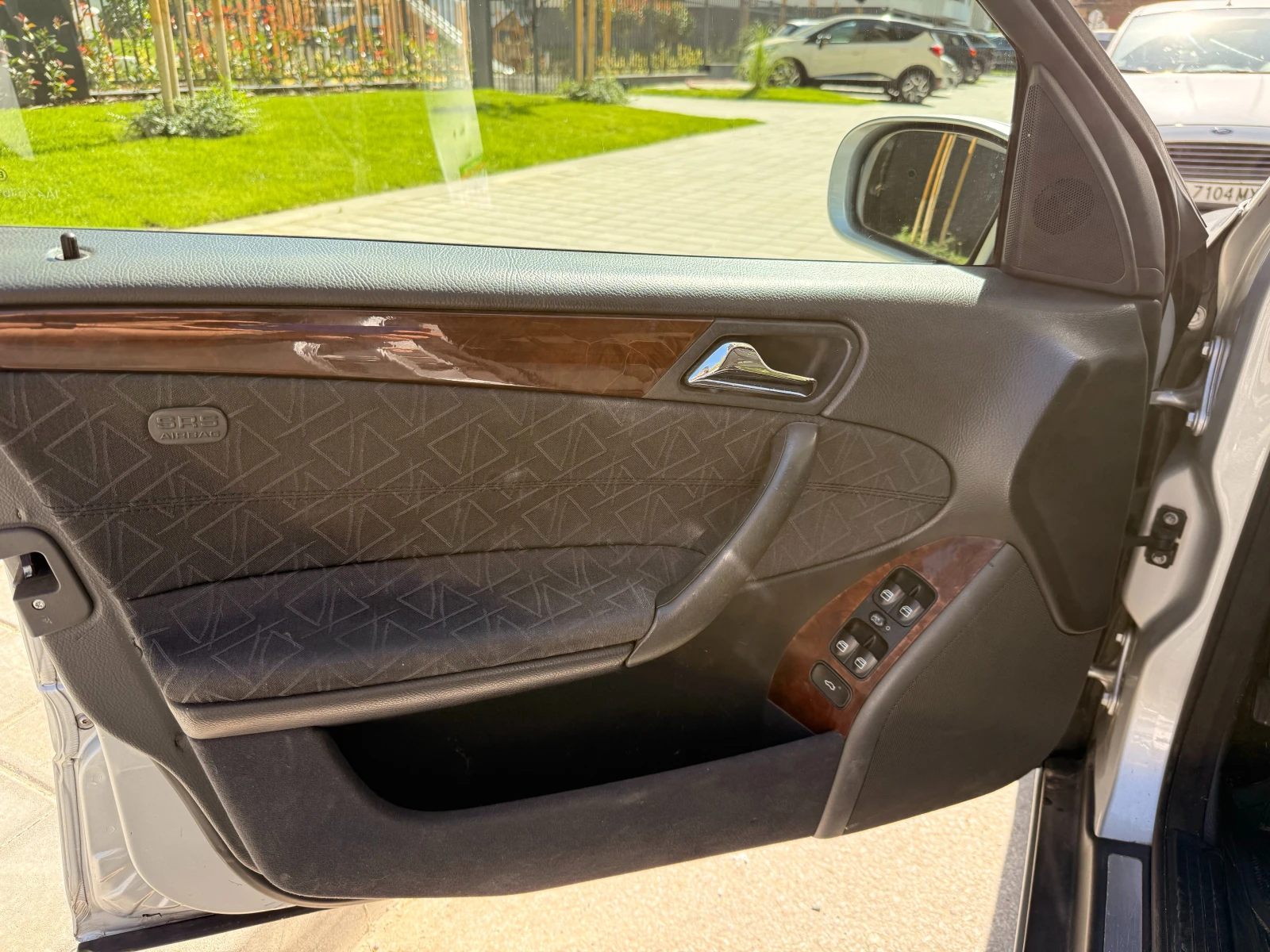Mercedes-Benz C 240, снимка 10 - Автомобили и джипове - 56362516
