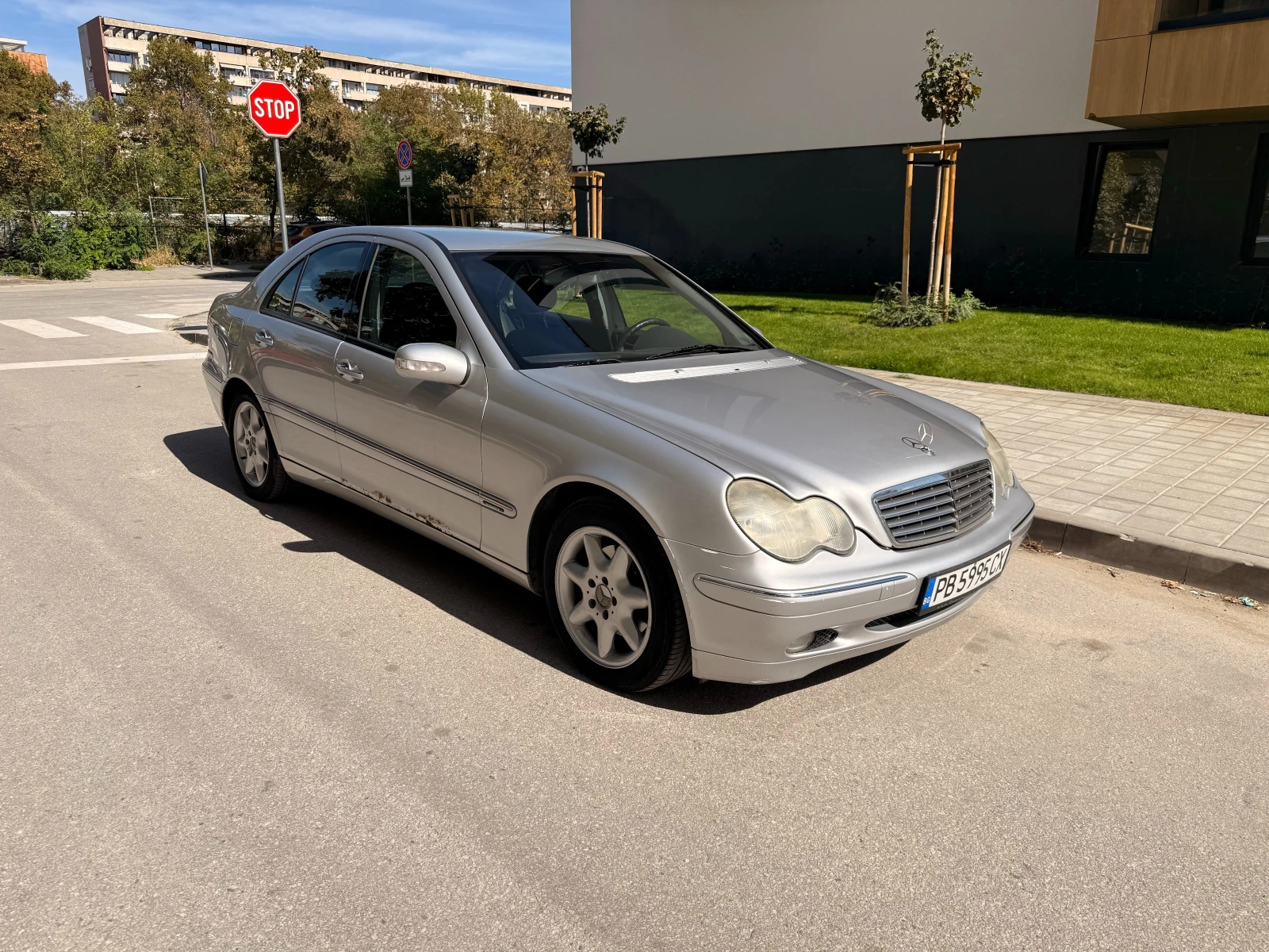 Mercedes-Benz C 240, снимка 8 - Автомобили и джипове - 56362516