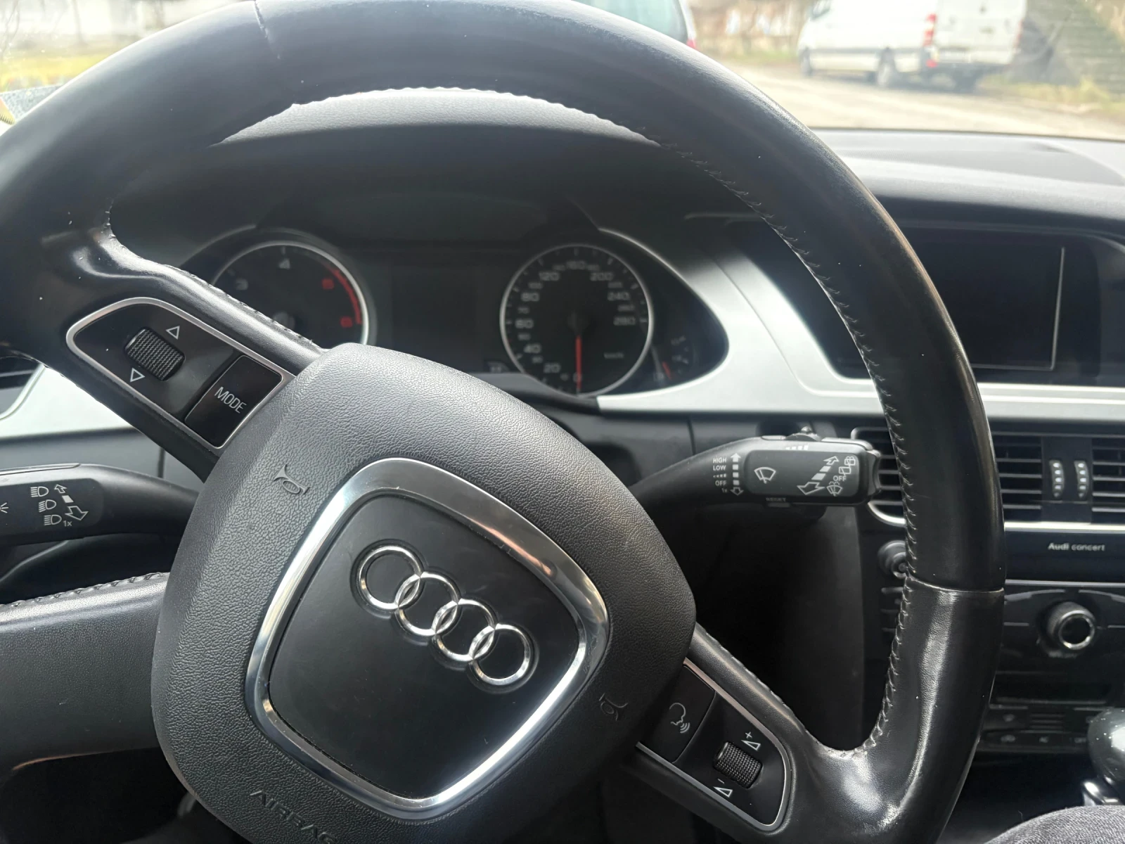 Audi A4, снимка 4 - Автомобили и джипове - 56656839