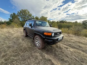 Обява за продажба на Toyota Fj cruiser 4.0 4x4 2014 ГУМИ ОБСЛУЖЕН БЛОКАЖИ ~37 000 лв. - изображение 4