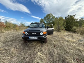 Обява за продажба на Toyota Fj cruiser 4.0 4x4 2014 ГУМИ ОБСЛУЖЕН БЛОКАЖИ ~37 000 лв. - изображение 5