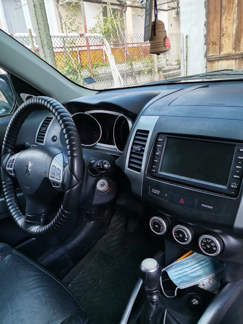 Peugeot 4007, снимка 13 - Автомобили и джипове - 42668099