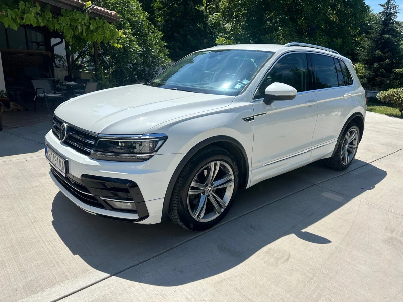 VW Tiguan 2.0TDI* R Line* 4MOTION* Distronic* Matrix* , снимка 1 - Автомобили и джипове - 46480567