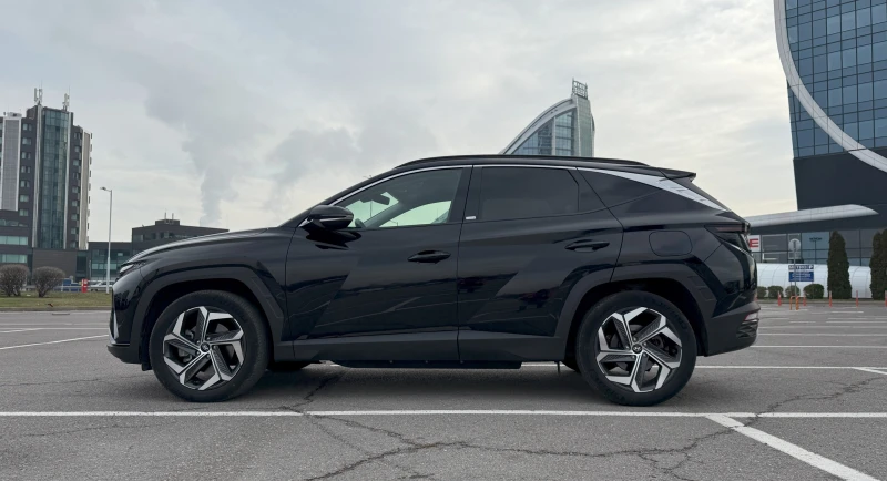 Hyundai Tucson Plug-in-Hybrid в ГАРАНЦИЯ - 265 к. с. 4x4, снимка 1 - Автомобили и джипове - 48485943