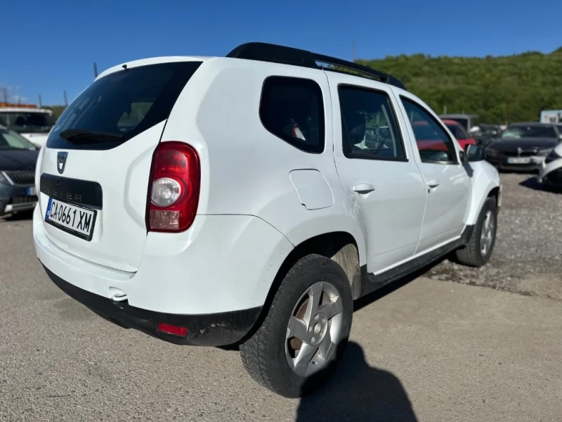 Dacia Duster Дизел 1.5 cm .66kw.90ks., снимка 4 - Автомобили и джипове - 48722898