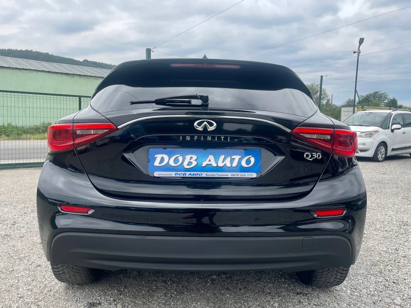 Infiniti Q30 LED-НАВИГАЦИЯ-ПАРКТРОНИК, снимка 4 - Автомобили и джипове - 51216002