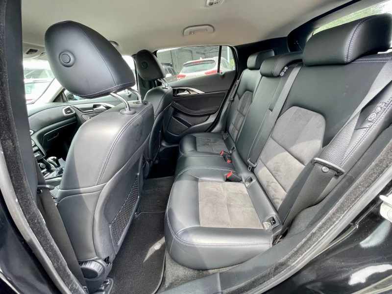 Infiniti Q30 LED-НАВИГАЦИЯ-ПАРКТРОНИК, снимка 13 - Автомобили и джипове - 51216002