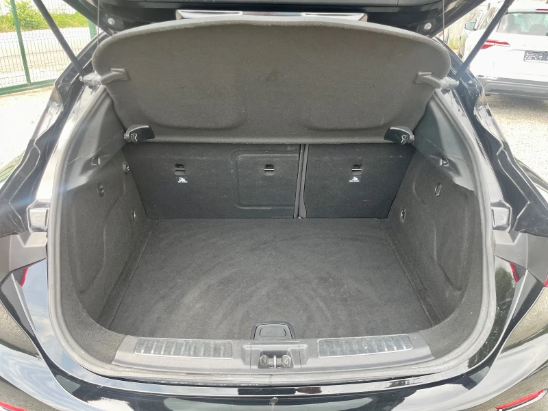 Infiniti Q30 LED-НАВИГАЦИЯ-ПАРКТРОНИК, снимка 14 - Автомобили и джипове - 51216002