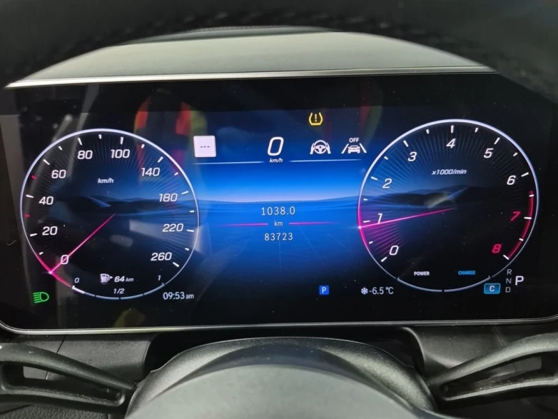 Mercedes-Benz GLC 300 | CARFAX | DISTRONIC | ПАНОРАМА, снимка 12 - Автомобили и джипове - 53413804