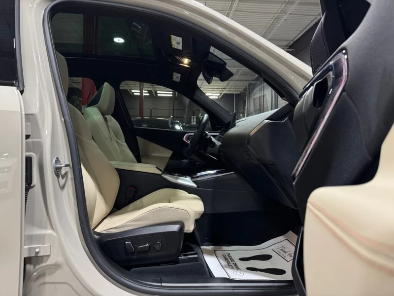 BMW X3 xDrive* АвтоКредит* (ЦЕНА ДО БГ), снимка 8 - Автомобили и джипове - 53587094