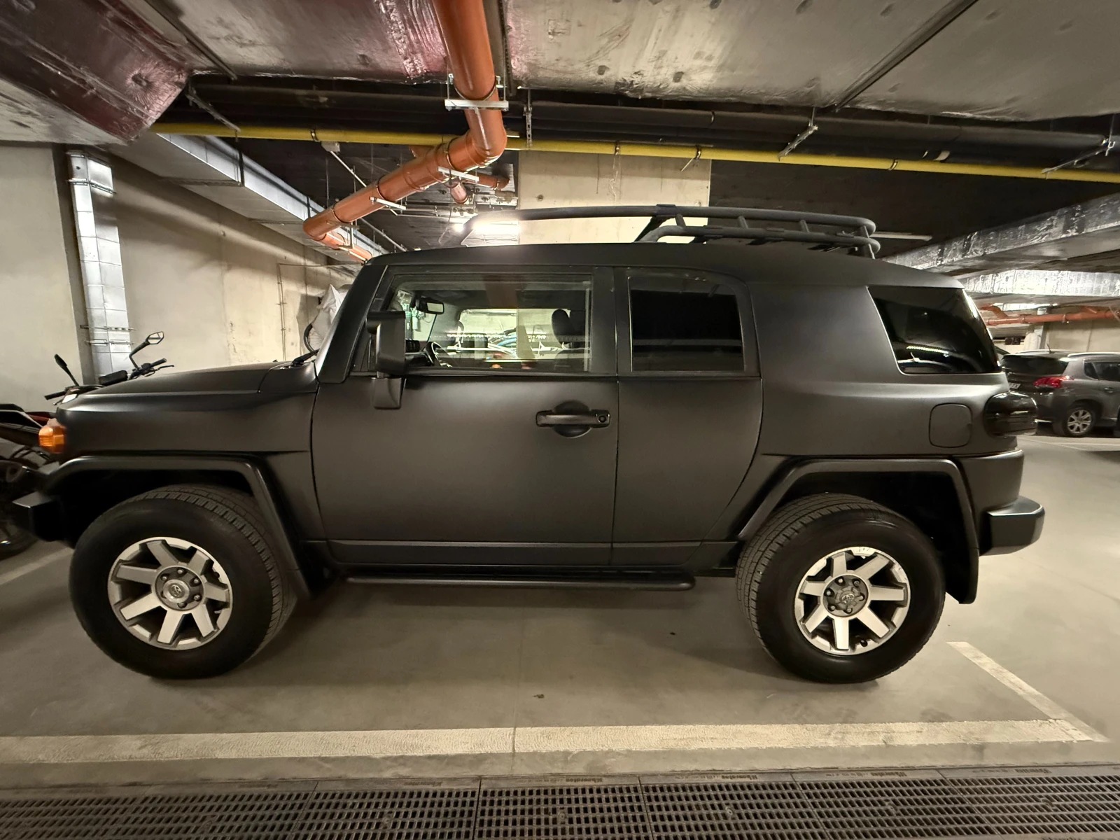 Toyota Fj cruiser 4.0 4x4 2015 ОТЛИЧНО СЪСТОЯНИЕ  - изображение 2