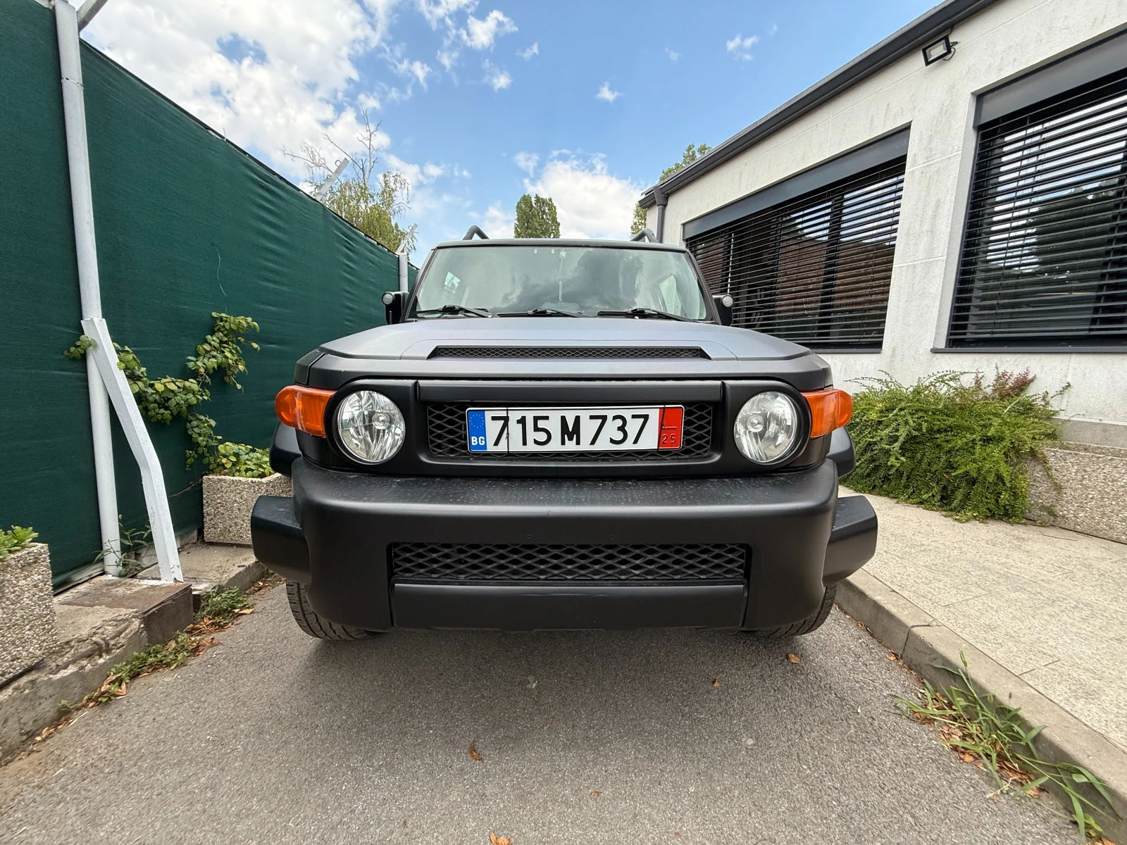 Toyota Fj cruiser 4.0 4x4 2014 ГУМИ ОБСЛУЖЕН БЛОКАЖИ - изображение 6