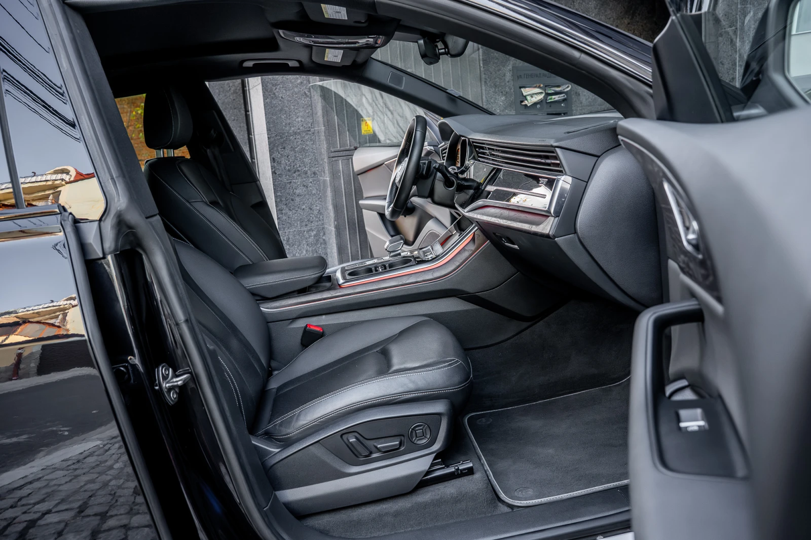 Audi Q8 SQ8 55 TFSI  - изображение 9