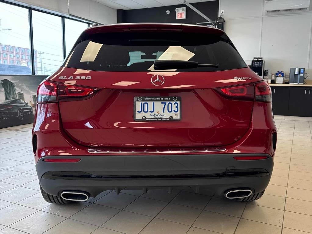 Mercedes-Benz GLA 250 Wine Red / DISTRONIC / 360 / AMBIENT / ����� | Mobile.bg � ����������� 4