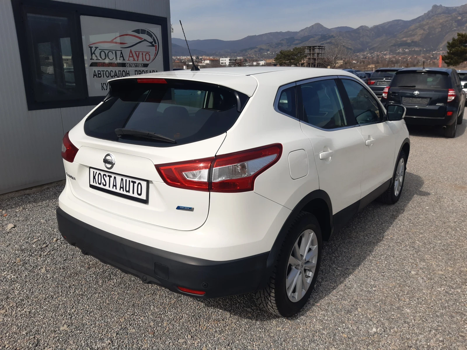 Nissan Qashqai КАТО НОВА  - изображение 4