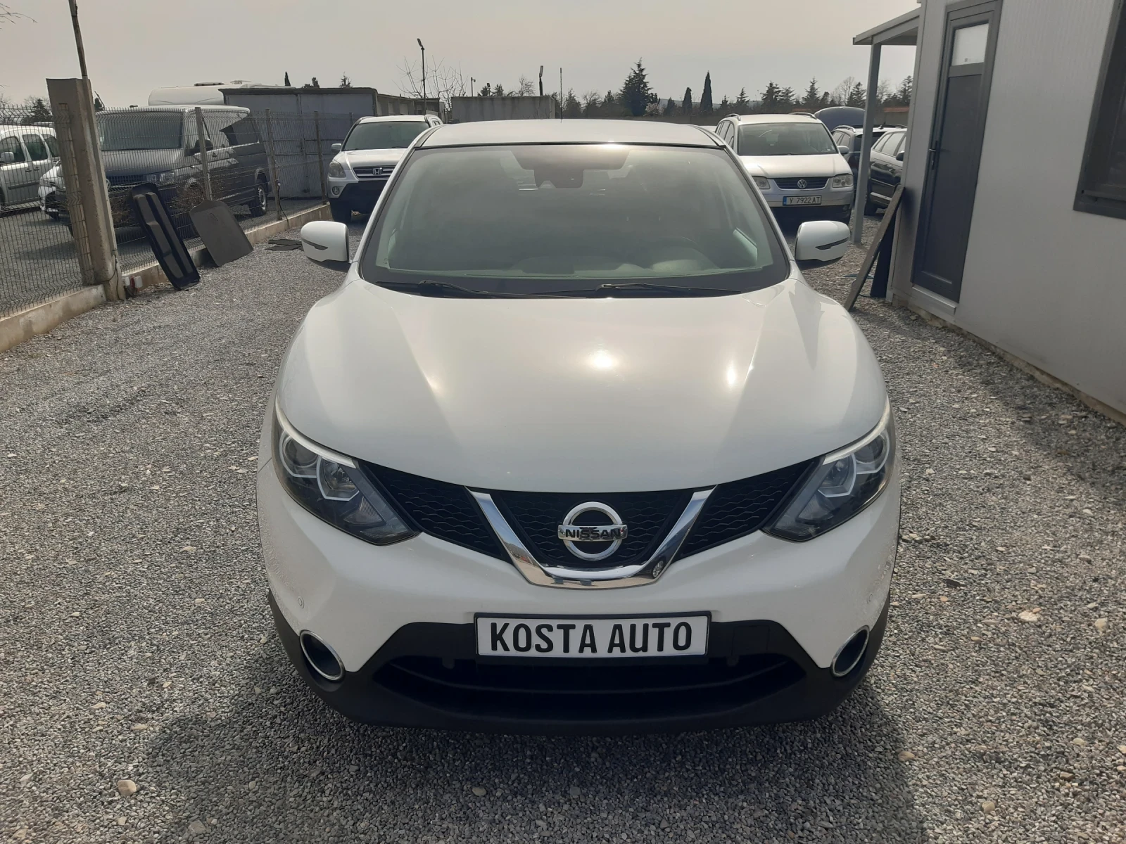 Nissan Qashqai КАТО НОВА  - изображение 10