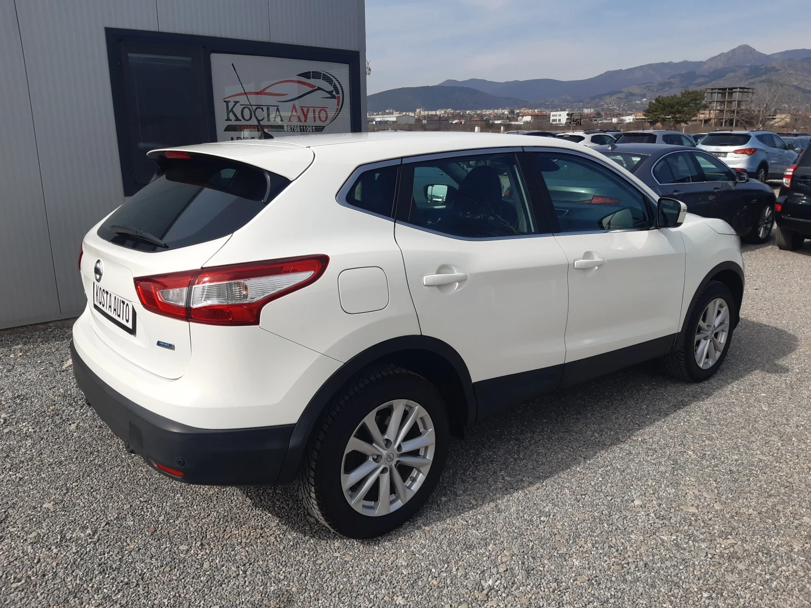 Nissan Qashqai КАТО НОВА  - изображение 3