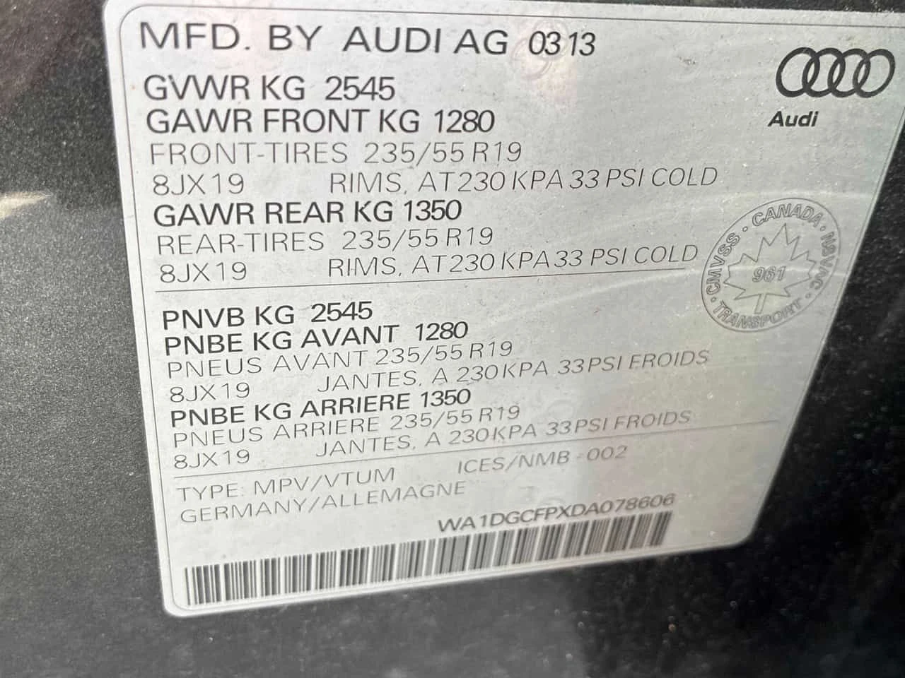 Audi Q5 * 3.0L * CARFAX * S LINE * ПРЕДСТАВИТЕЛСТВО, снимка 11 - Автомобили и джипове - 54076929