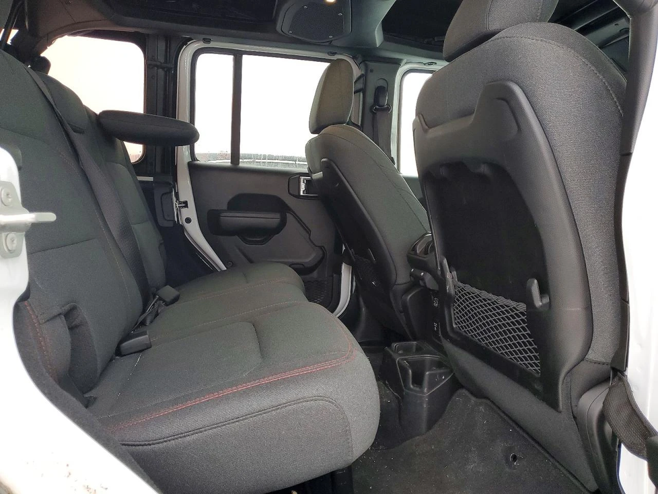 Jeep Wrangler 3.6l Rubicon, снимка 10 - Автомобили и джипове - 54569689