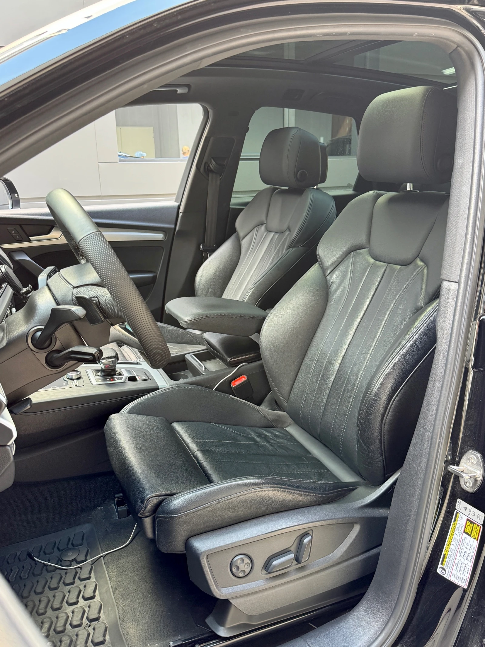 Audi Q5 2.0 TFSI | S-Line, снимка 11 - Автомобили и джипове - 55505590