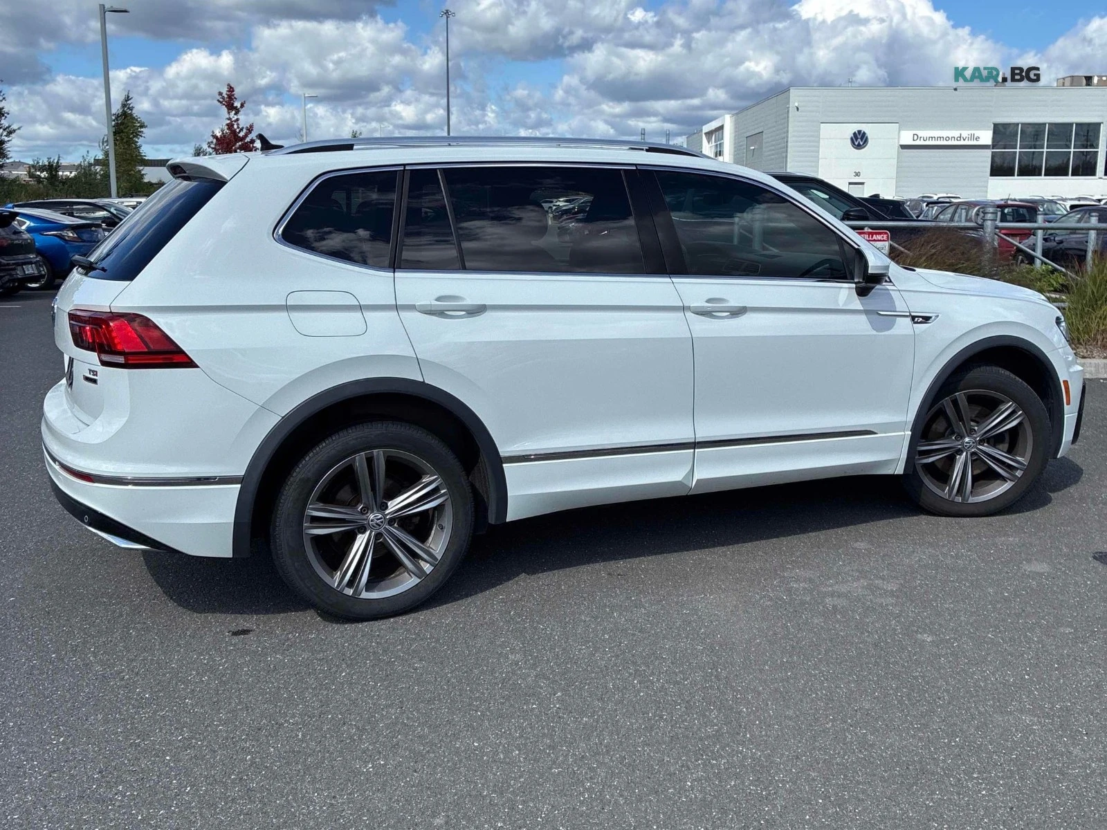 VW Tiguan Highline ЦЕНА ДО БЪЛГАРИЯ РЕГИСТРАЦИЯ & АВТОКРЕДИТ, снимка 4 - Автомобили и джипове - 56032383