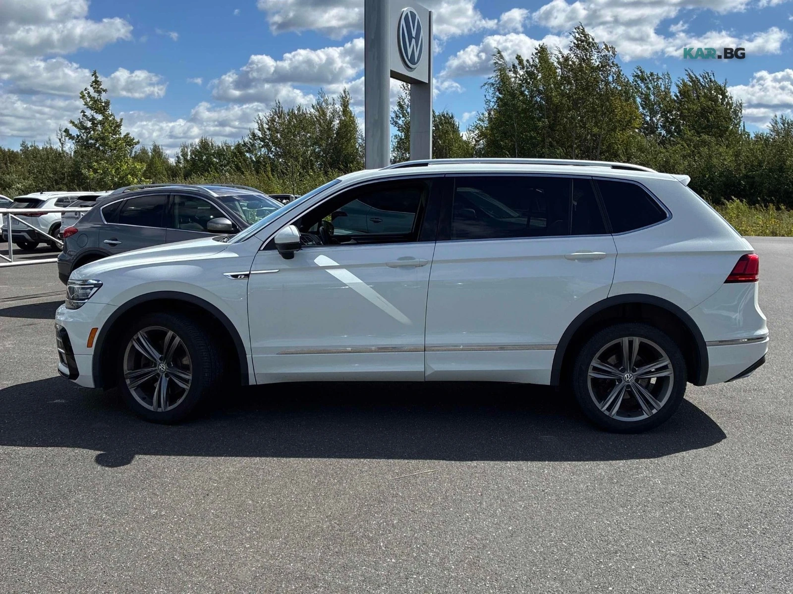 VW Tiguan Highline ЦЕНА ДО БЪЛГАРИЯ РЕГИСТРАЦИЯ & АВТОКРЕДИТ, снимка 3 - Автомобили и джипове - 56032383