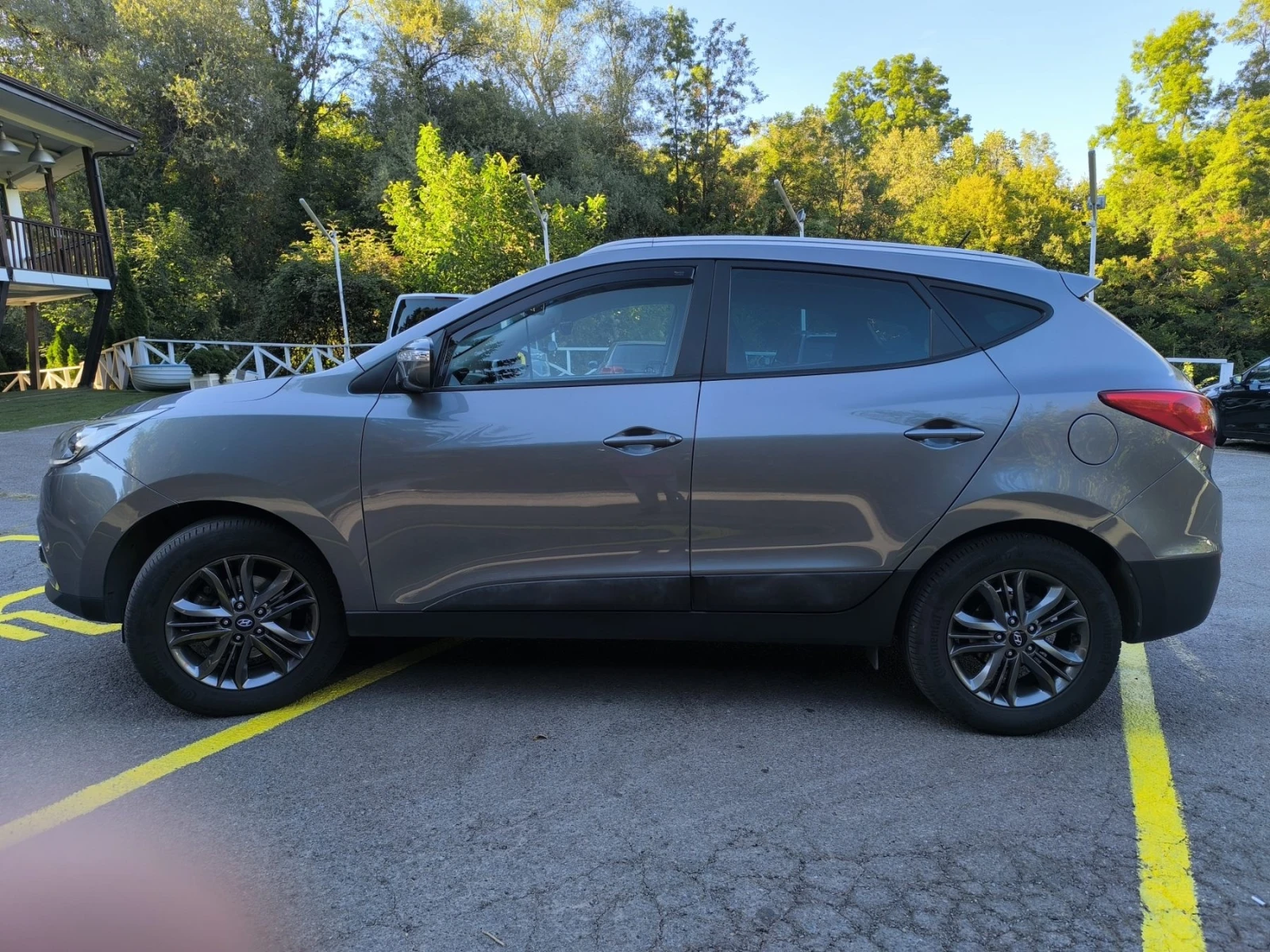 Hyundai IX35, снимка 2 - Автомобили и джипове - 56114672