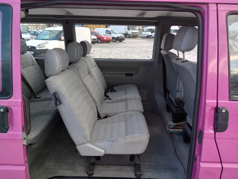 VW Caravelle 2.4D 7+1, снимка 8 - Бусове и автобуси - 39688917