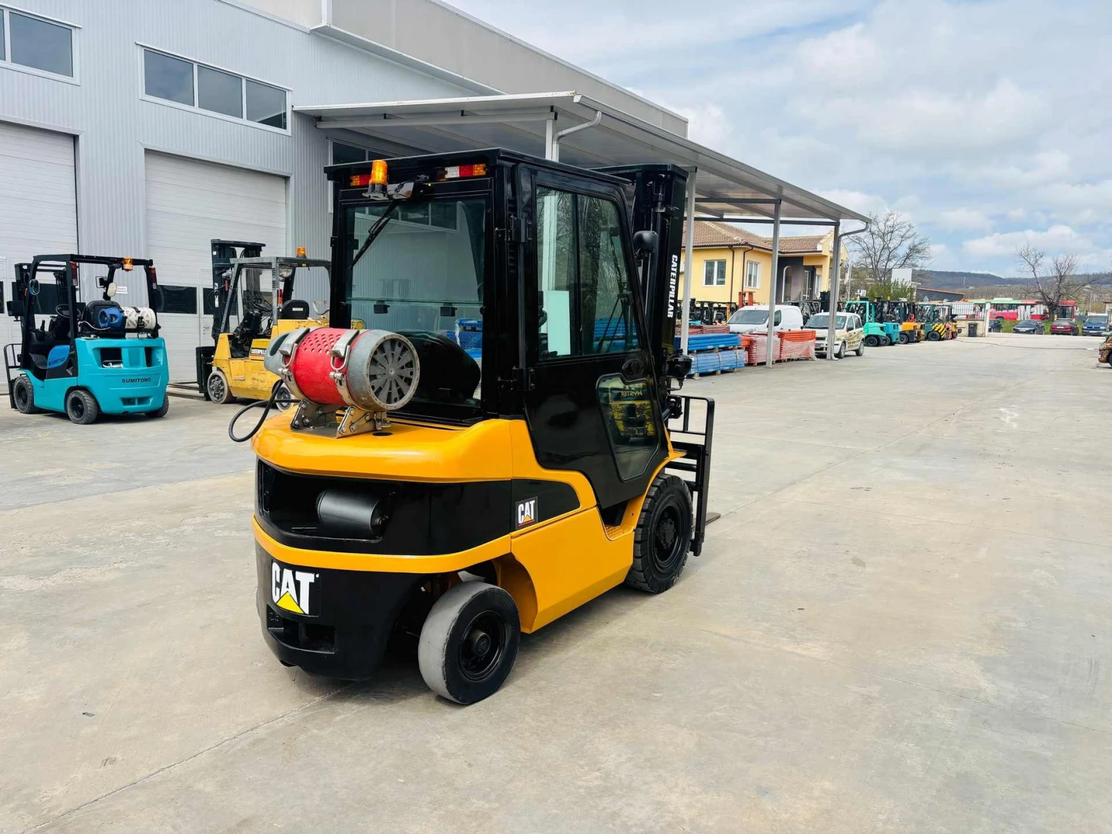 ������� Cat ������� ���������� � ������� ���������� | Mobile.bg � ����������� 3